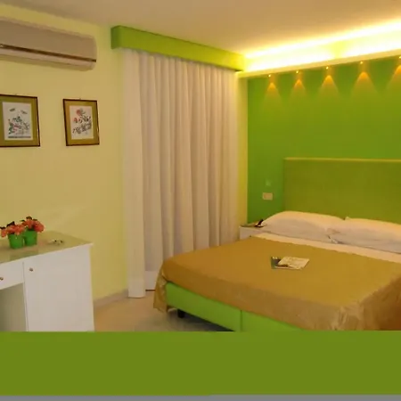 Girasole Hotel 3*