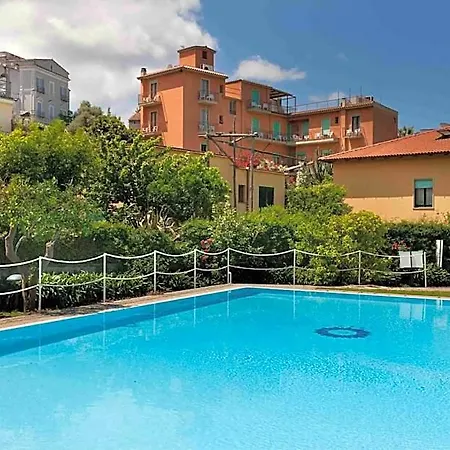 Girasole Hotel 3*