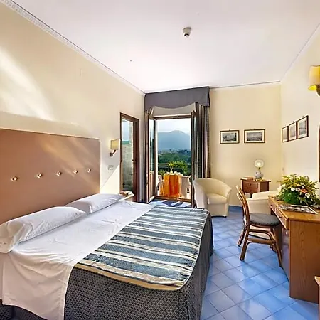 Girasole Szálloda 3*