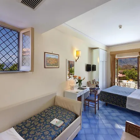 Girasole 3* Sorrento