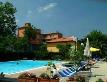 Szálloda Girasole