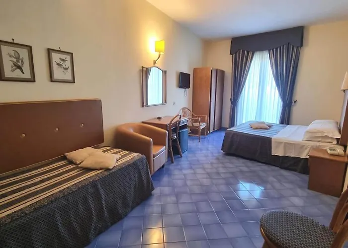 Ξενοδοχείο Girasole 3*