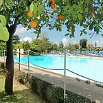 Girasole Hotell 3*